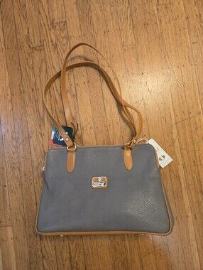 🆕️🏵NWT Valentina Leather Shoulder Bag
